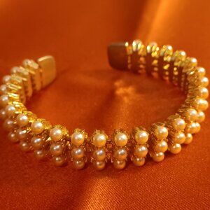 VTG Faux Pearl Cuff Bracelet Womens Gold-Toned Mid-Century Flexible Metal 1.8oz